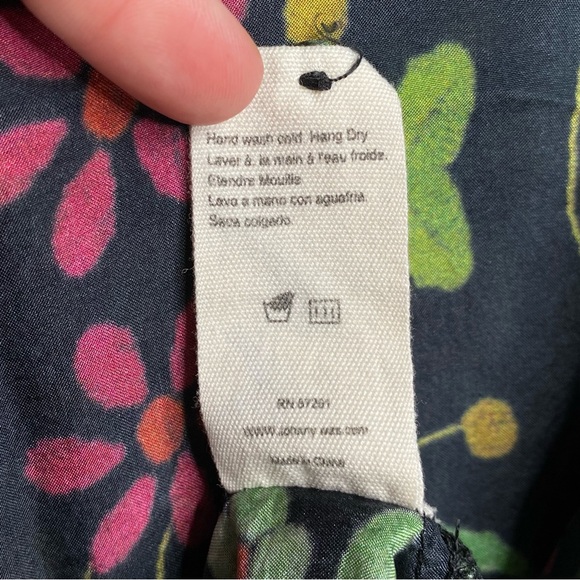 Johnny Was Size XXL Black Multi Floral 100% Silk Button Front Blouse - Picture 13 of 16